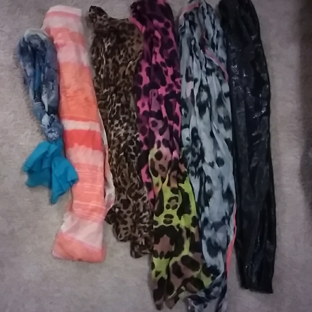 Scarfs